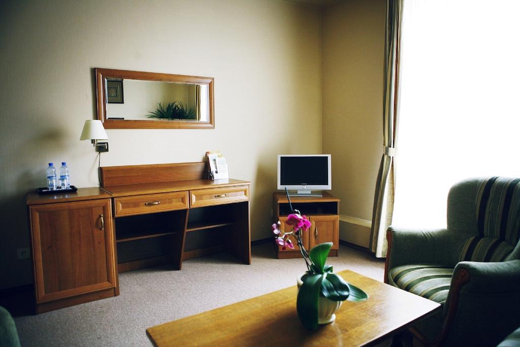 Hotel Zorza Namyslow Room photo